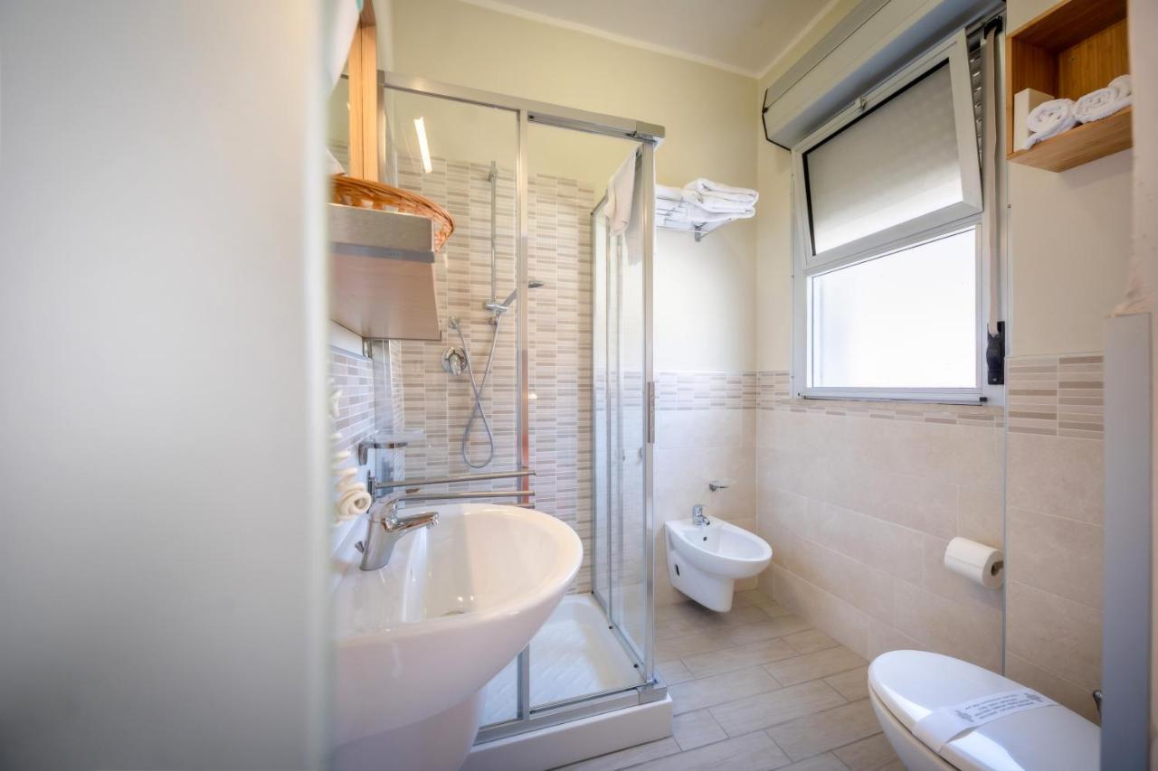 Hotel Firenze Caorle Exterior foto