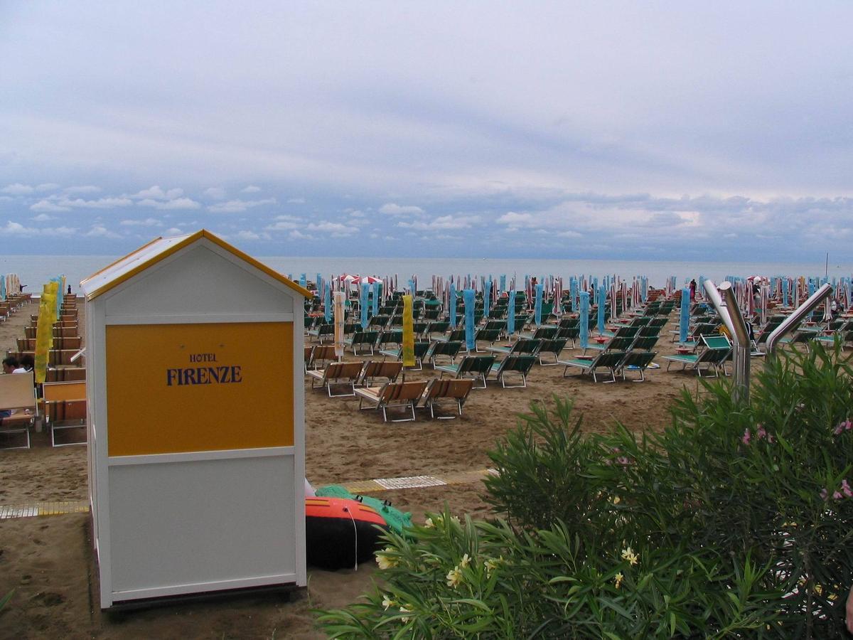 Hotel Firenze Caorle Exterior foto